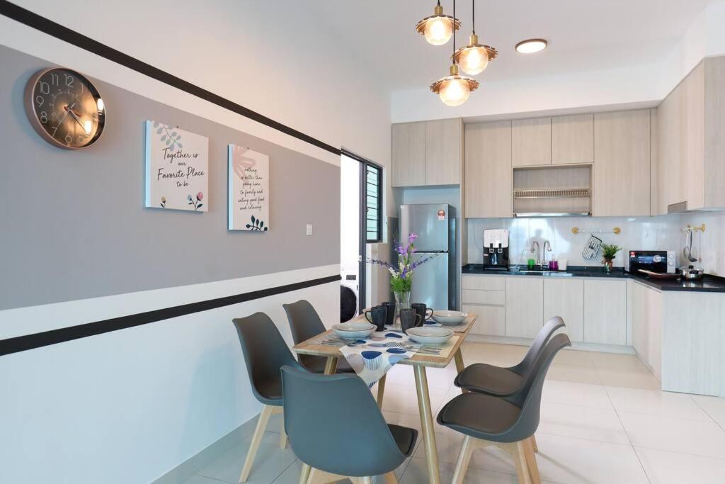 Elegant Homes 9Pax 5Bed Sunway Pyramid-Lagoon 2 Car Park Петалинг-Джая Экстерьер фото