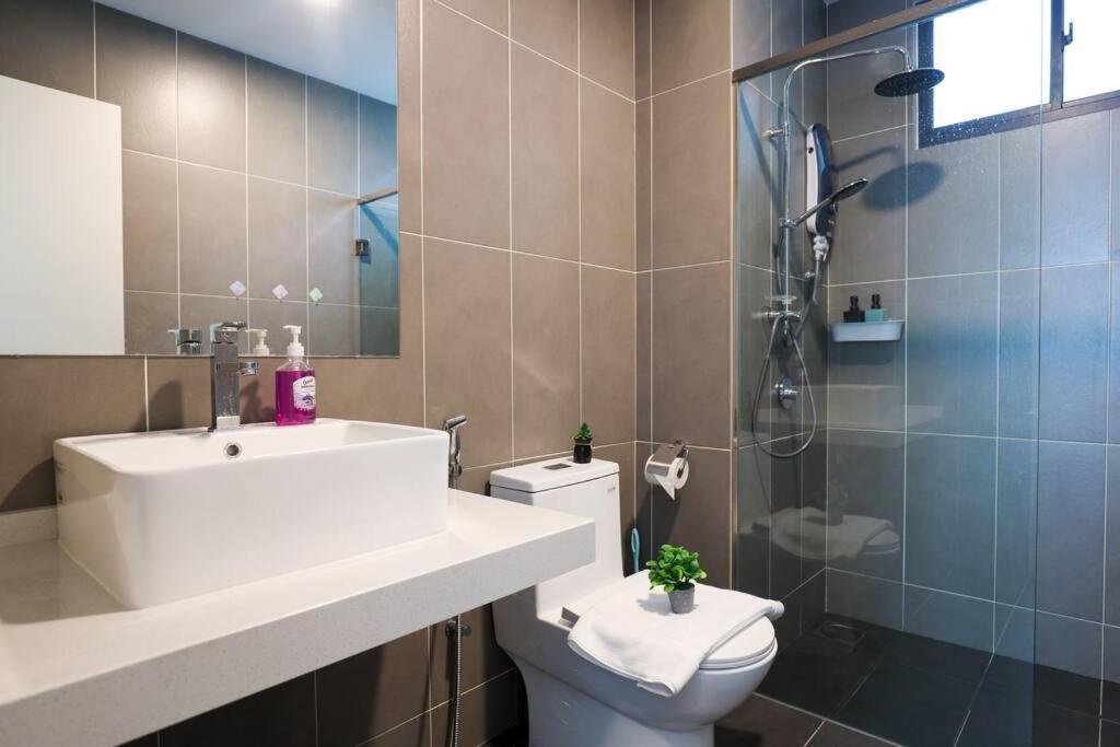Elegant Homes 9Pax 5Bed Sunway Pyramid-Lagoon 2 Car Park Петалинг-Джая Экстерьер фото