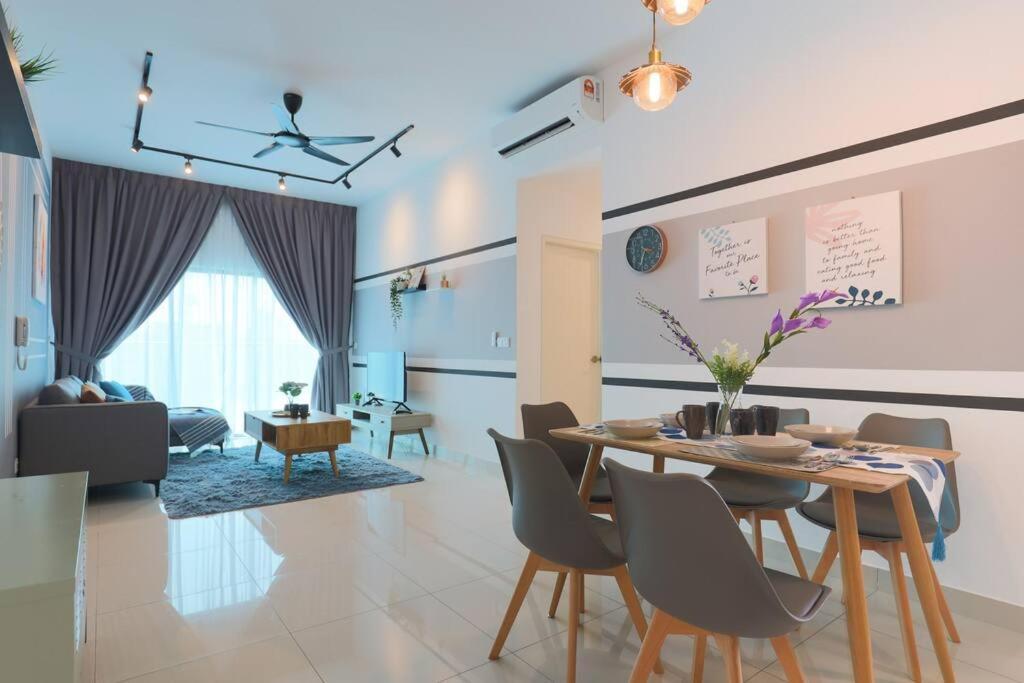 Elegant Homes 9Pax 5Bed Sunway Pyramid-Lagoon 2 Car Park Петалинг-Джая Экстерьер фото